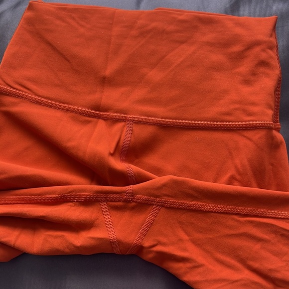 Lululemon Wunder Trains 25” - Picture 2 of 2